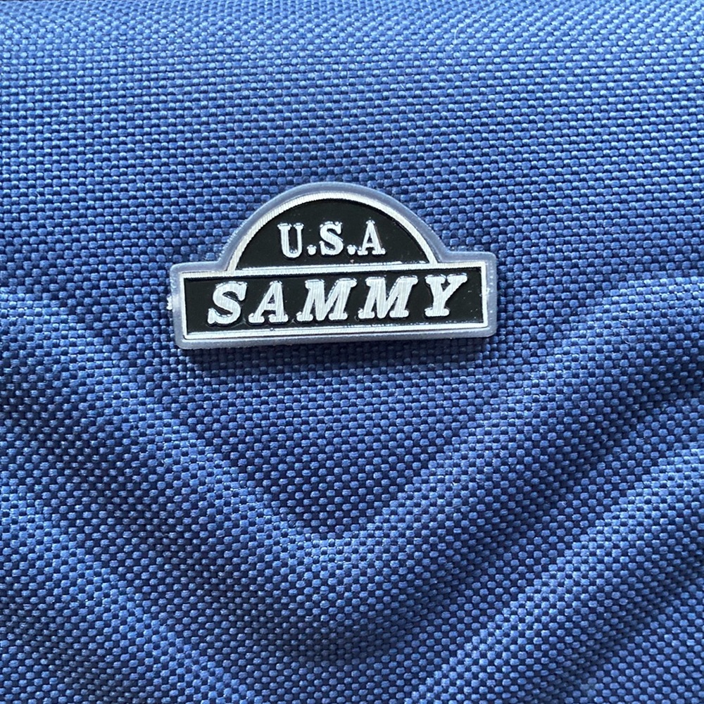 Sammy USA navy blue train case with lots of storage. New. Has lock. - Picture 3 of 10